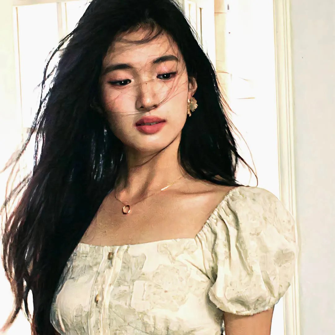 黑玫瑰公寓